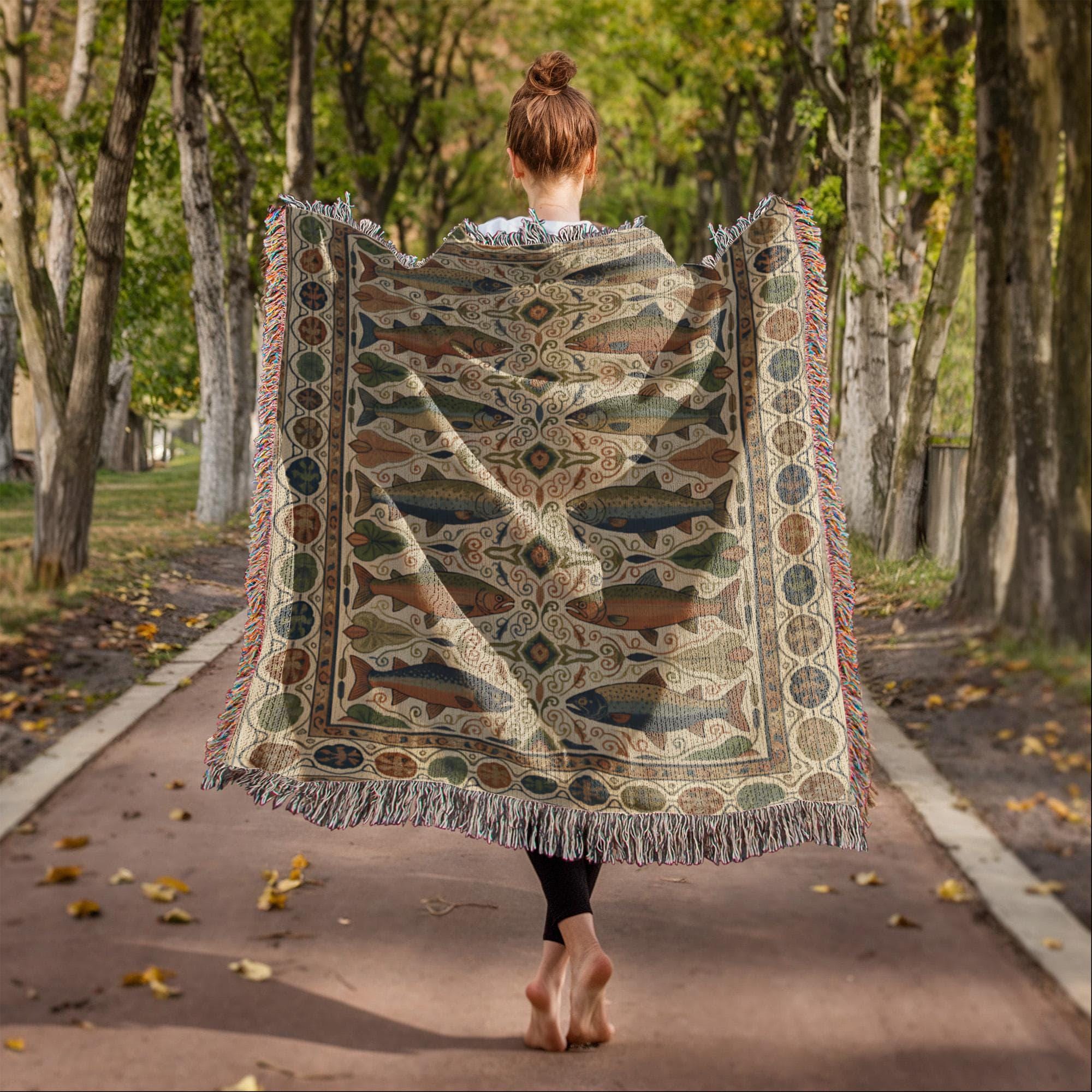 VINTAGE RIVER TROUT AND FISH COTTON TAPESTRY THROW BLANKET - Image 2