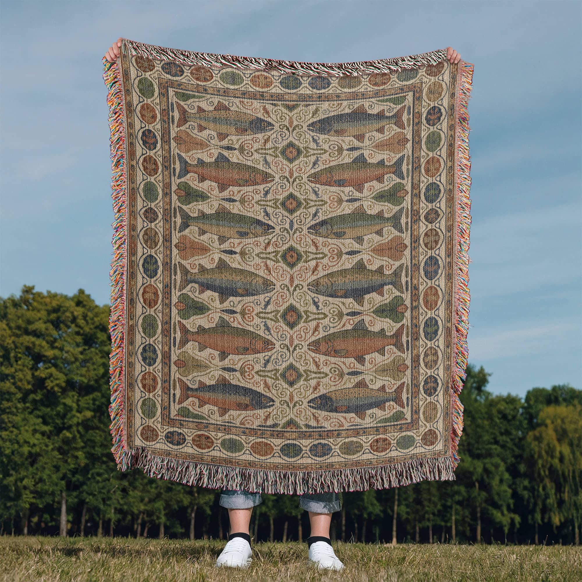 VINTAGE RIVER TROUT AND FISH COTTON TAPESTRY THROW BLANKET - Image 5